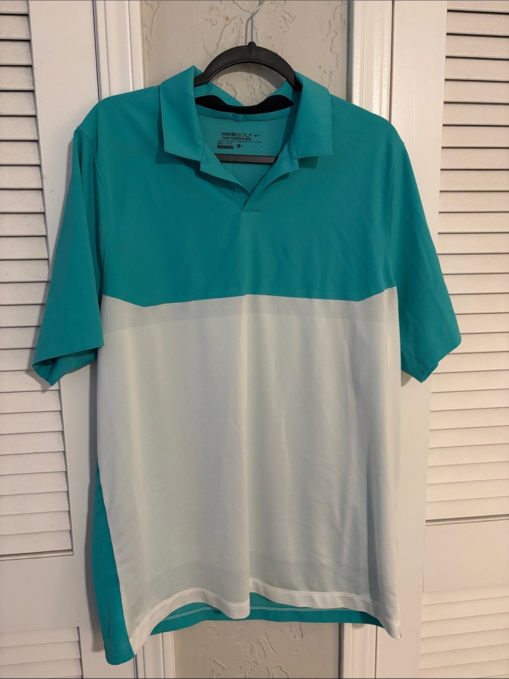 Nike Men’s Teal and White Colorblock Polo Shirt